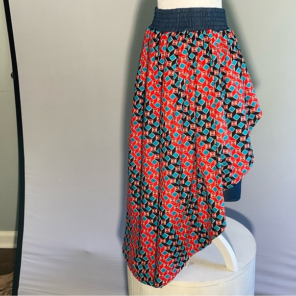 Advance Apparel Free Size, Mermaid Hi/Low, Geometric Patterned Double Skirt - Picture 10 of 16